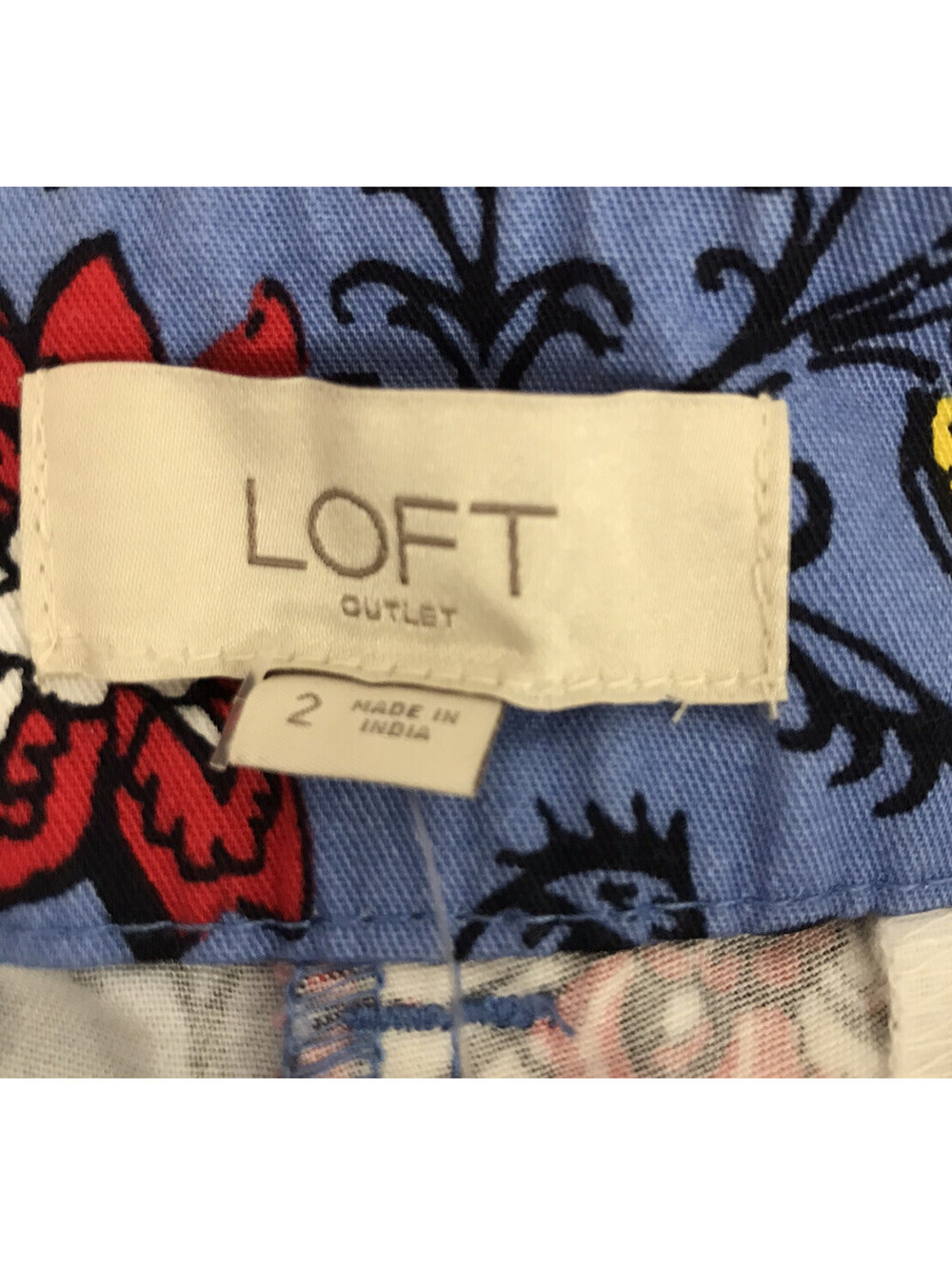 Loft Outlet Shorts. Blue with Red/Yellow Floral. 4 Inch Inseam. Size 2.   NWT - Picture 8 of 9